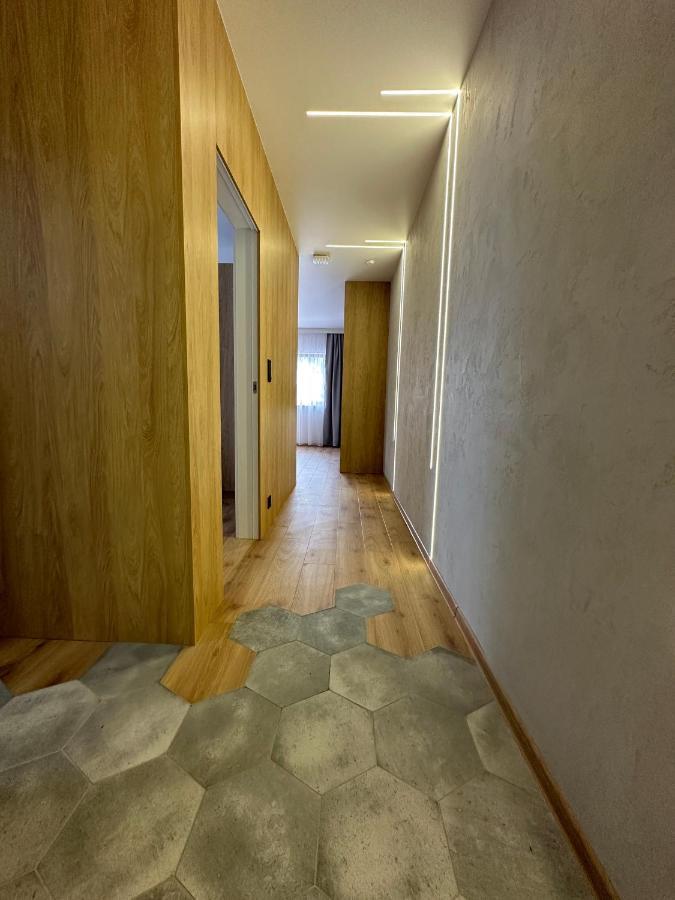 Gal Apartment *